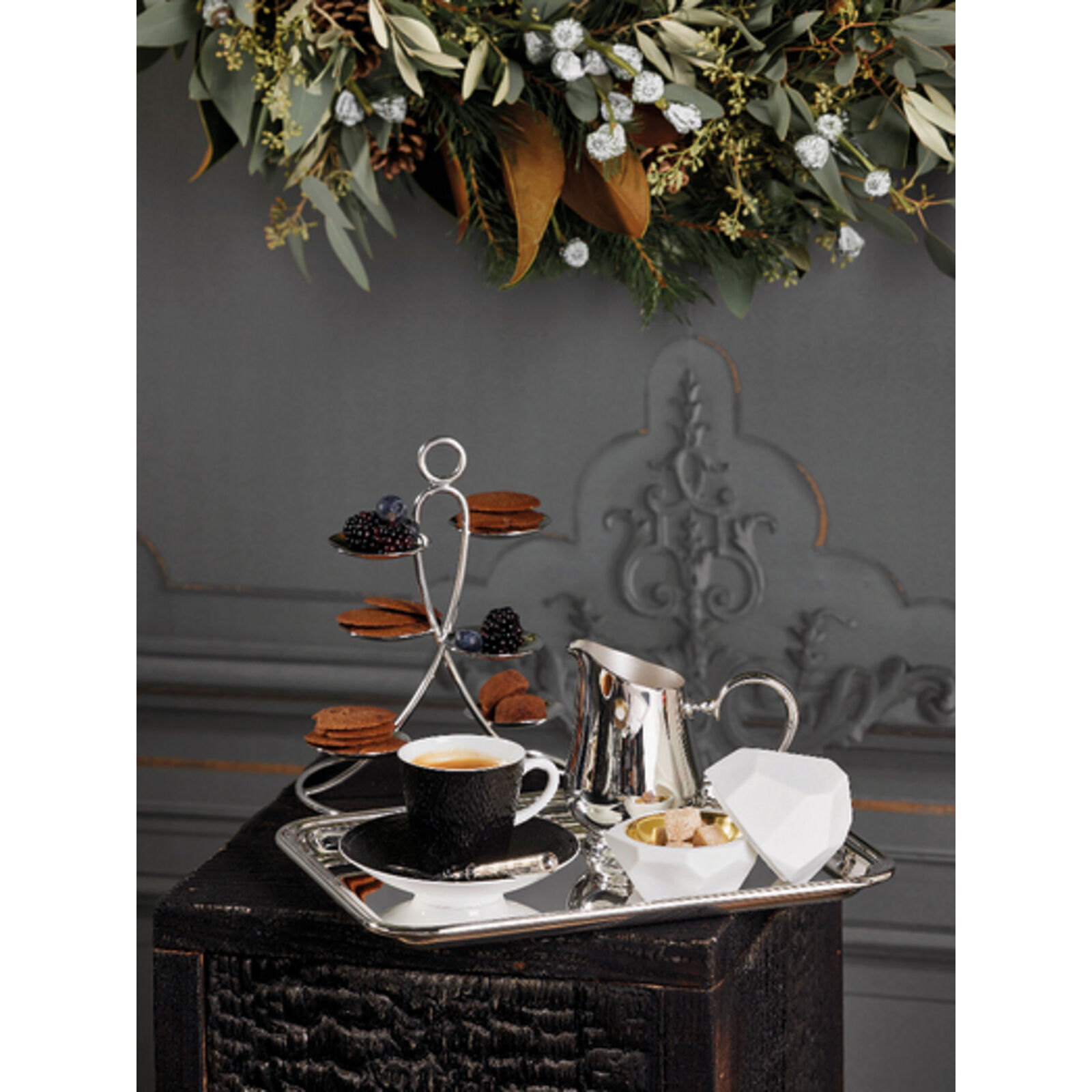 Pastry stand  image number null